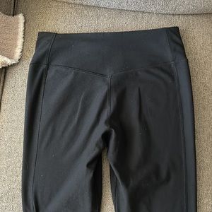 Nike Women’s Dri-fit cropped leggings